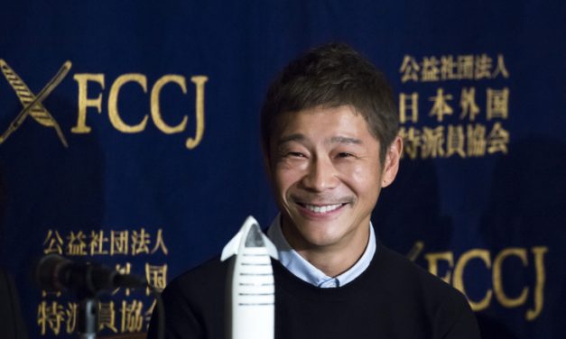 Több mint nyolcmillió eurót oszt szét a Twitter-követői között egy japán milliárdos