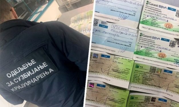 Háromszázezer euró értékű csekkfogás Horgosnál