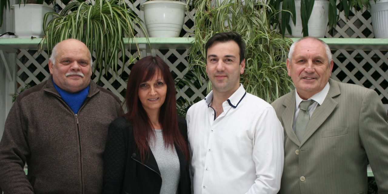 <span class="entry-title-primary">Nem hagyhatjuk cserben a hallgatót</span> <span class="entry-subtitle">Tizenhat éves az Újvidéki Rádió Éjszakai mulató című műsora</span>