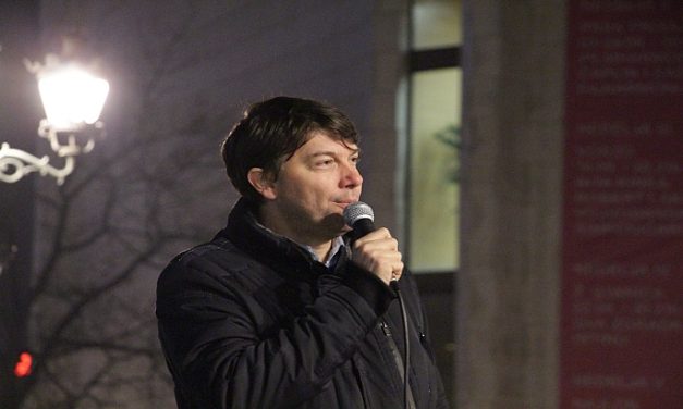 Ma ismét tiltakozást szervez Újvidéken a Szövetség Szerbiáért