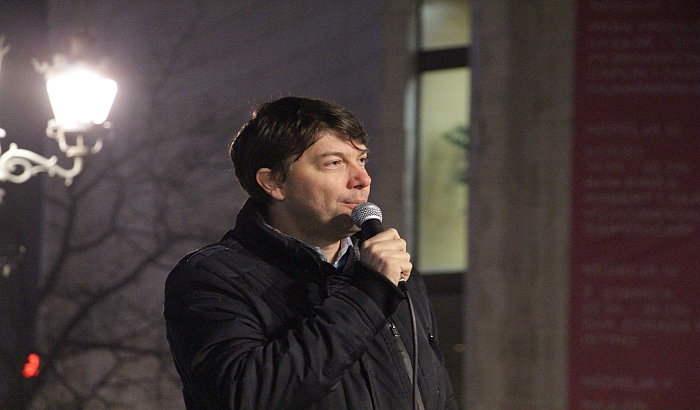 Ma ismét tiltakozást szervez Újvidéken a Szövetség Szerbiáért