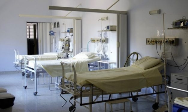 Egy egyéves cservenkai kislány kilenc hónapja vár az életmentő gyógyszerre