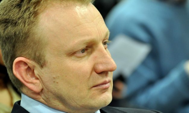 Szövetség Szerbiáért: Marad a bojkott