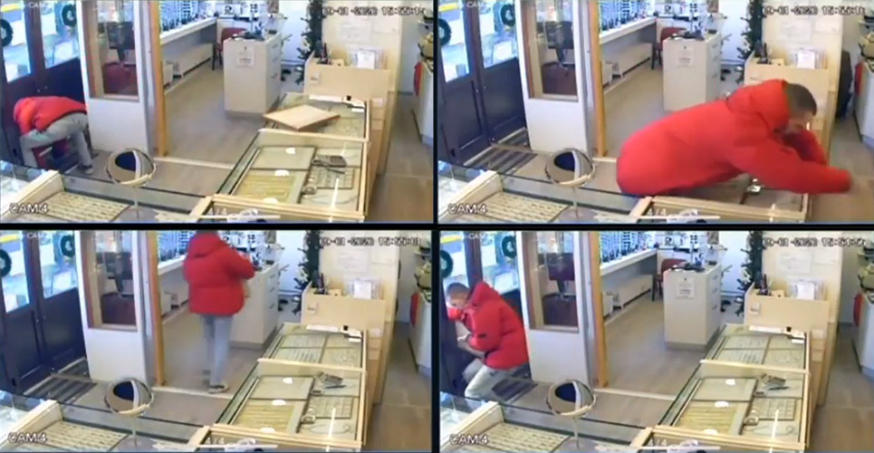 Újvidék: Zsákmány nélkül, pánikban futott el a kétbalkezes ékszerrabló (Videó)