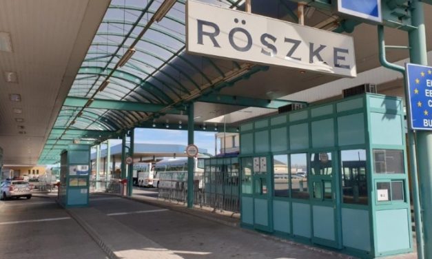 Ismét nagy a torlódás a röszkei átkelőknél