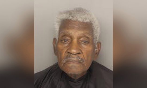 Nyolcvanhat évesen bankot rabolt, de lassan és óvatosan vezetett, gyorsan elkapták