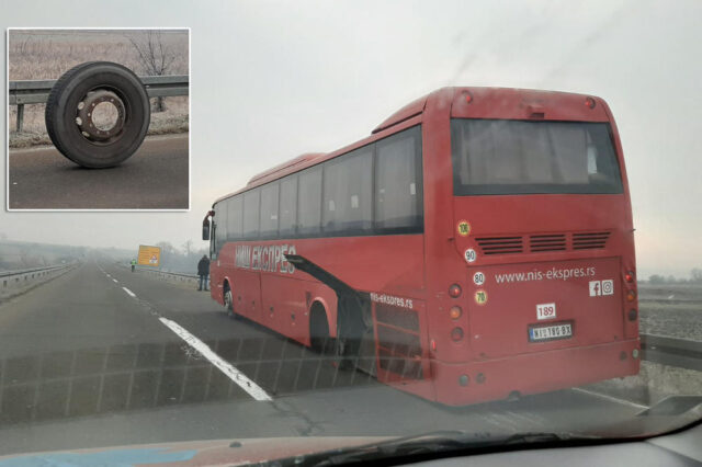 Gurul az autóbuszkerék, ki tudja, hol áll meg…