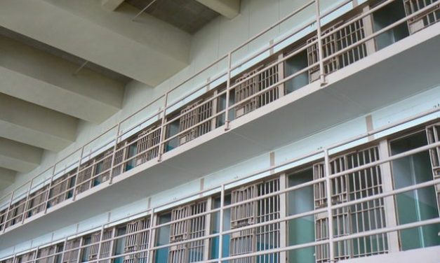 Korrupció vádjával tizenhárom és fél évi börtönre ítélték az Interpol korábbi vezetőjét