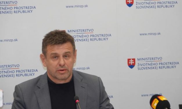 Sólymos László szlovák környezetvédelmi miniszter részegen randalírozott, majd lemondott posztjáról
