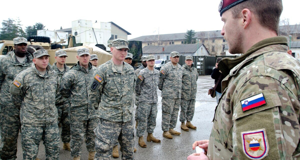 Szlovénia ismét bevezetheti a sorkatonai szolgálatot