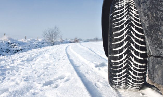 <span class="entry-title-primary">Kellemetlen meglepetés az autósoknak a mai havazás</span> <span class="entry-subtitle">Megbüntethetnek-e minket azért, mert időben cseréltük a téli gumikat nyárira?</span>