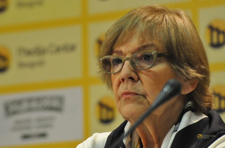 Vesna Pešić: Nem tudom magam megvédeni az értelmetlen vádakkal szemben, inkább akasszanak fel!