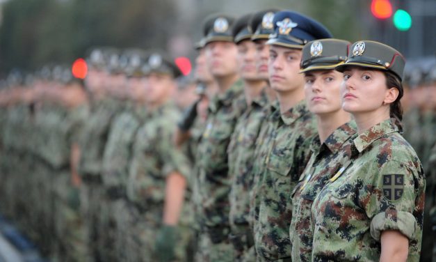 A katonai pályát népszerűsítették a szabadkai iskolákban