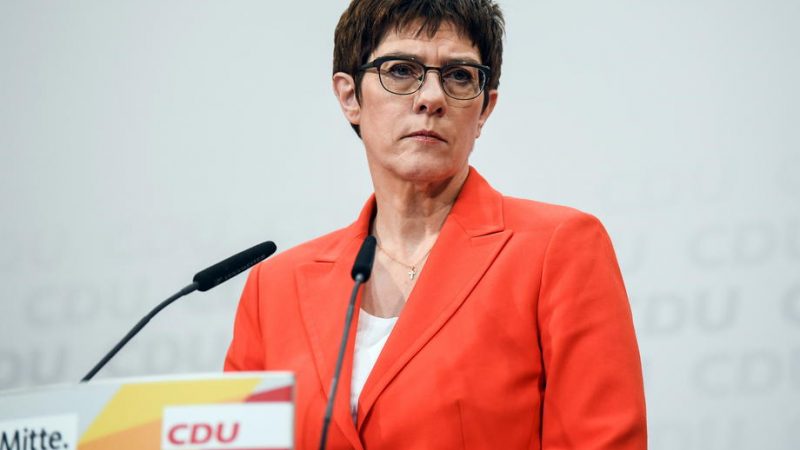 Bejelentette lemondását Annegret Kramp-Karrenbauer, a német kereszténydemokraták vezetője