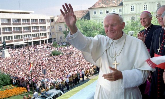 <span class="entry-title-primary">Európa védőszentjévé nyilvánítanák Szent II. János Pál pápát</span> <span class="entry-subtitle">A modern társadalom kitörölhetetlen alapját képezik azok az értékek, amelyeket az egyházfő képviselt</span>