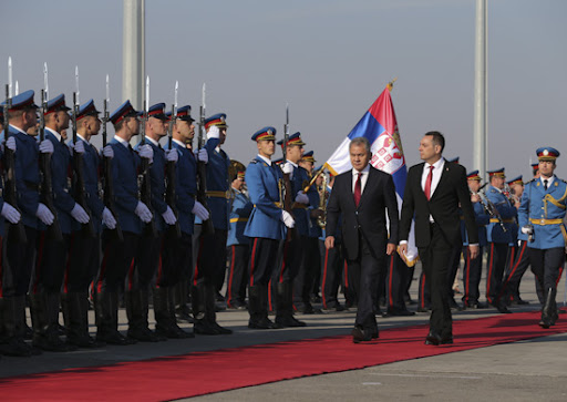 Belgrádba érkezett az orosz védelmi miniszter