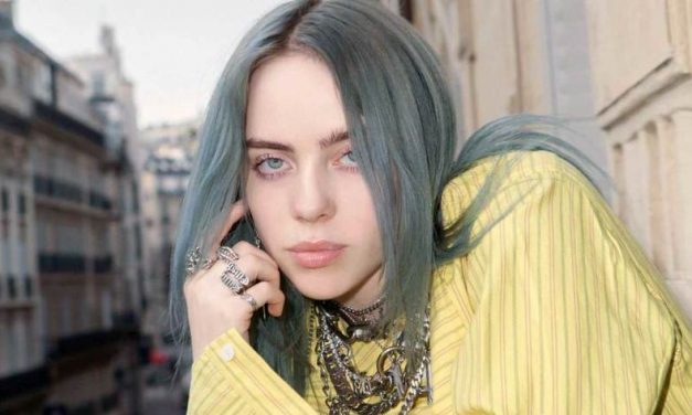 Megjelent az új James Bond-film főcímdala (videó)