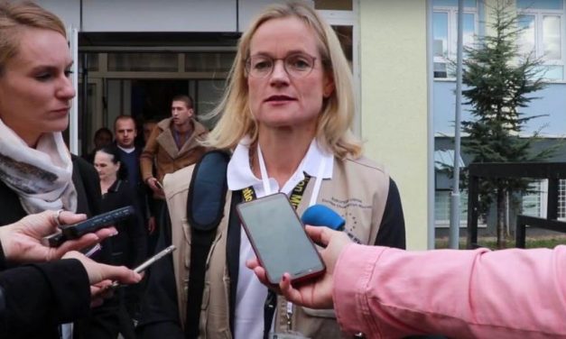 Viola von Cramon: Vučić autoriter módon vezeti az országot, Szerbia letérőben van az európai útról