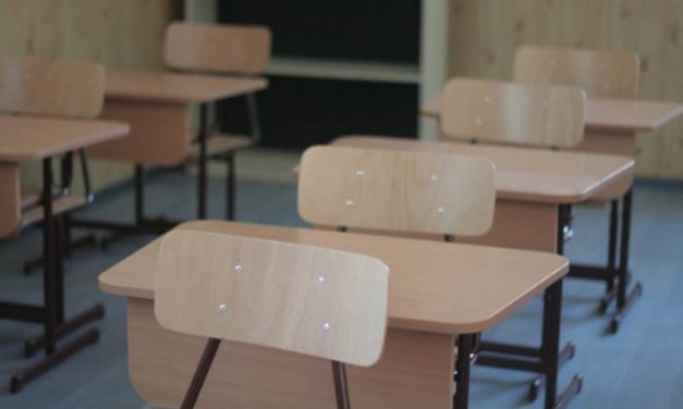 A Tartományi Egészségügyi Titkárság az oktatás ideiglenes felfüggesztését javasolja!