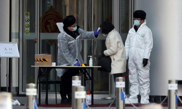 Koronavírus: Kilencszáz felett a halottak száma