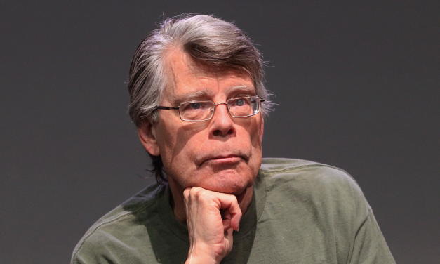 Stephen King is törölte magát a Facebookról
