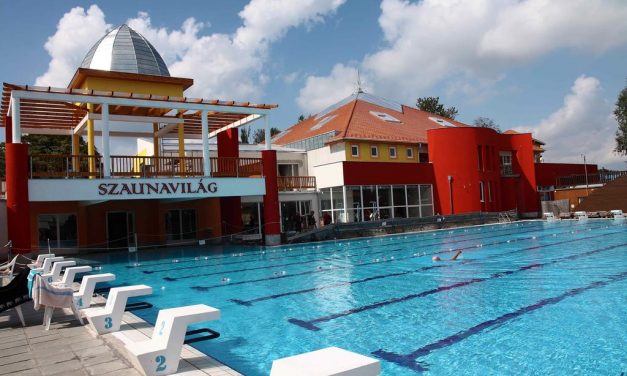 Jövő nyárig biztosan nem szűnnek meg teljesen a korlátozások a magyarországi fürdőkben