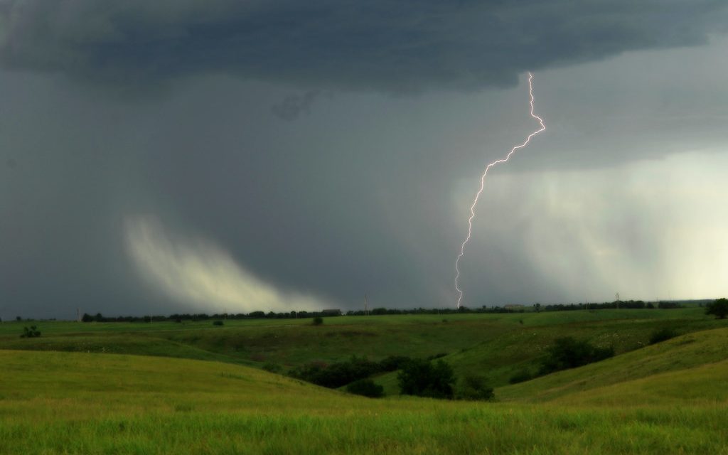 Zivatarokra figyelmeztet a meteorológiai szolgálat