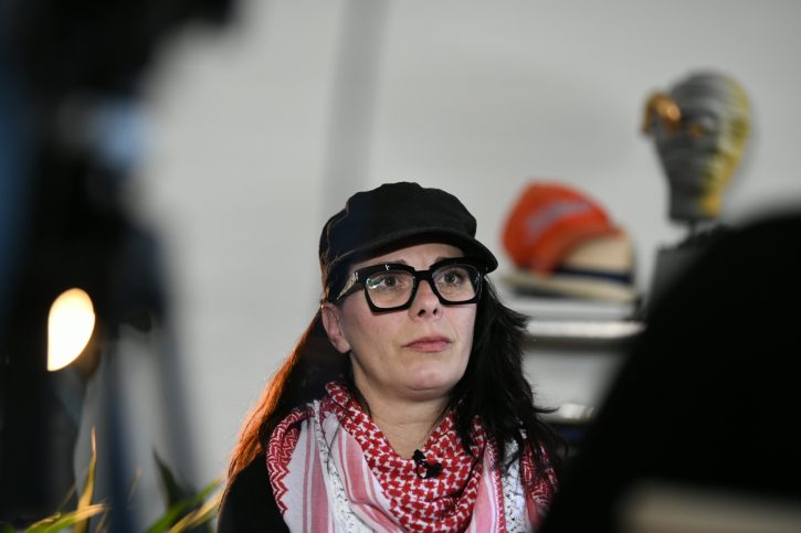 Felfüggesztett börtönbüntetést kapott az újságírót halálosan fenyegető férfi