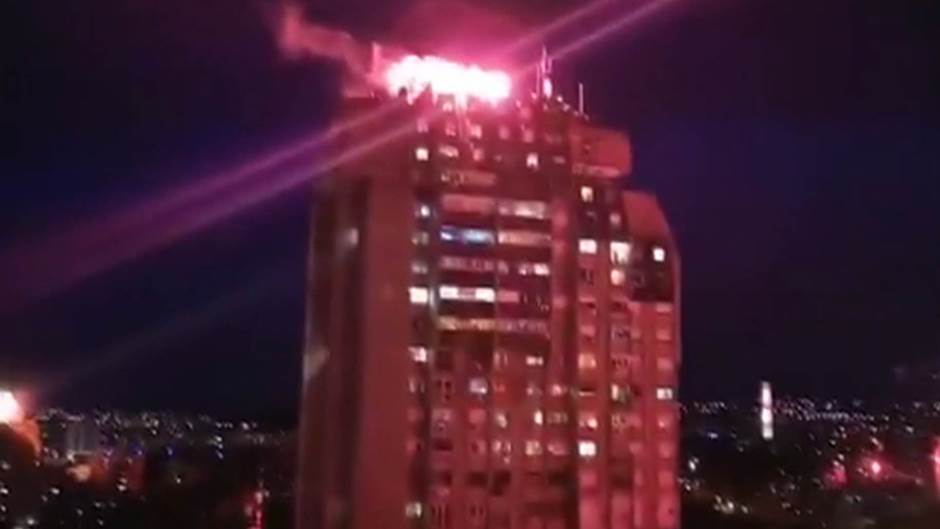 Vučić: Nem az SNS szervezi a fáklyás megmozdulásokat