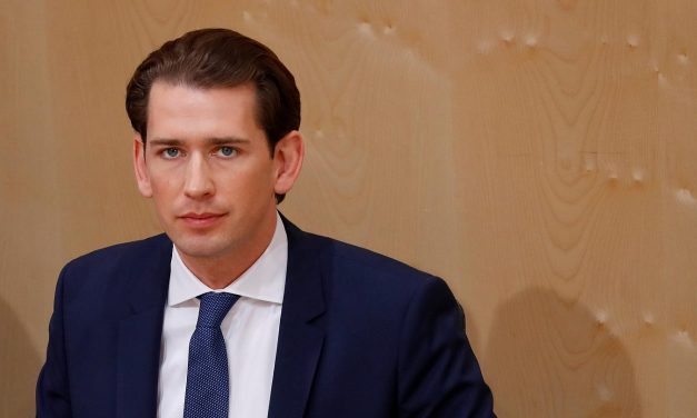 Az osztrák kancellár ötszázmillió eurós segélycsomagot hirdetett a vendéglátóipar és a turizmus számára