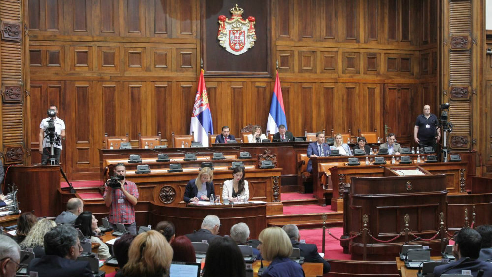 Szerdán dönt a szerb parlament a szükségállapot megszüntetéséről