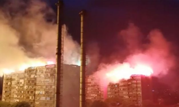 Ki engedélyezte kijárási tilalom idején a fáklyás demonstrációkat?