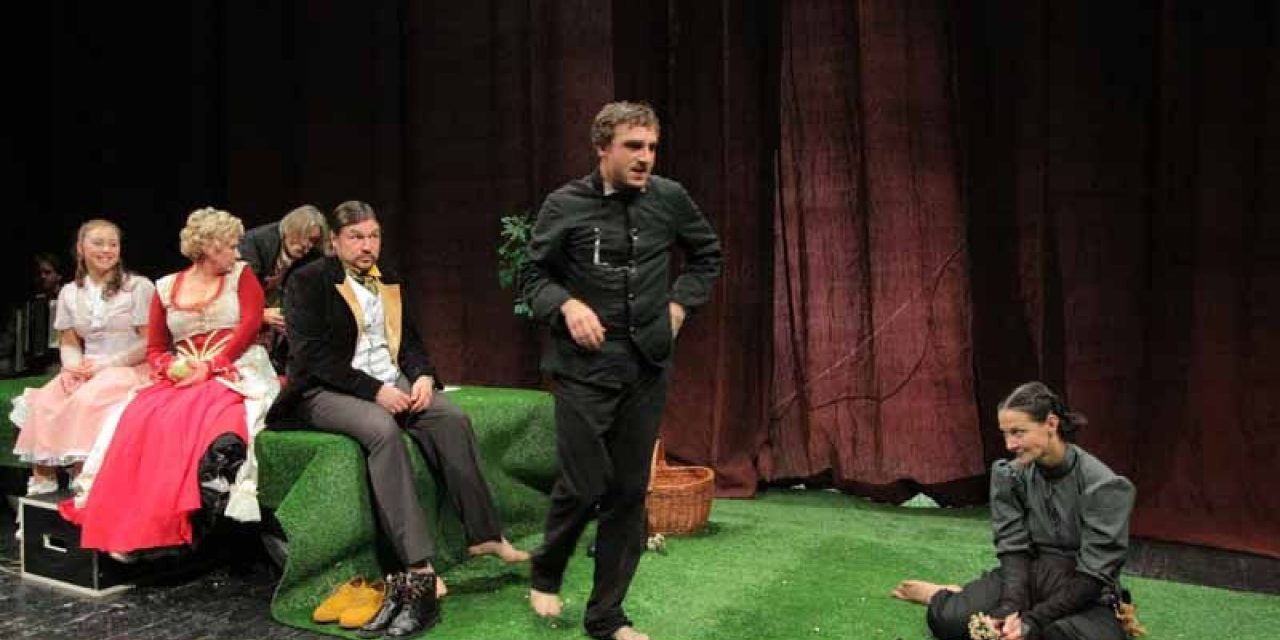 Cseresznyéskert (Online)