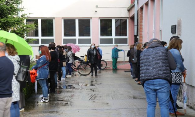 Leváltották az iskolaigazgatót, mert nem gyűjtött támogatói aláírásokat