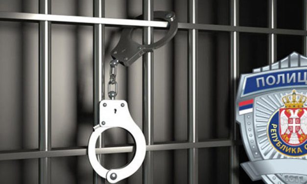 Kihúzták a törvényjavaslatból – Mégsem tarthat engedély nélkül házkutatást a rendőrség