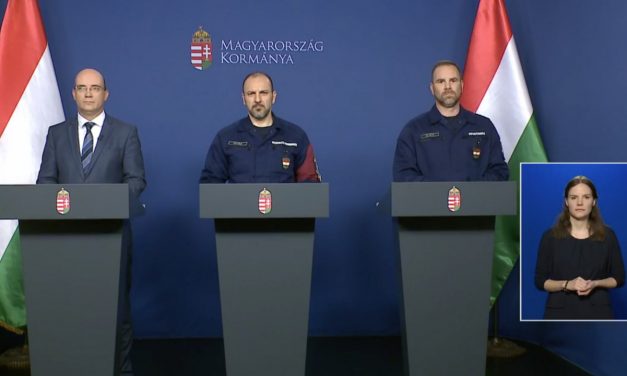 <span class="entry-title-primary">Elsődleges a biztonság a holnapi magyarországi érettségin</span> <span class="entry-subtitle">„Bárki, akár holnap reggel is dönthet úgy, hogy a vizsgát későbbre halasztja”</span>