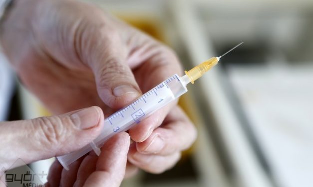 Pozitív eredményeket mutatott ez egyik oltóanyag a klinikai tesztelések eső fázisában