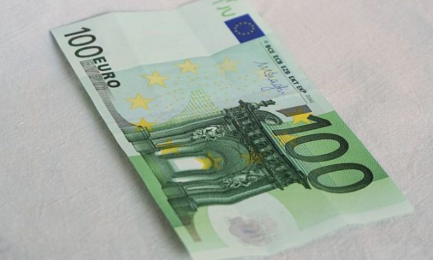 Eddig mintegy másfélmillió polgár számlájára érkezett meg a száz euró
