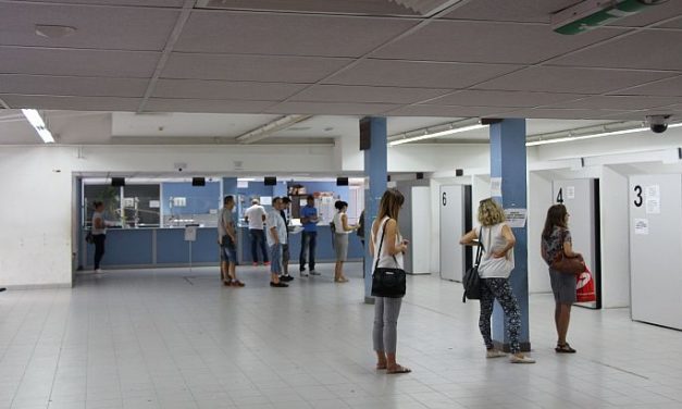 Mától ismét fogadják az ügyfeleket a szerbiai hivatalok