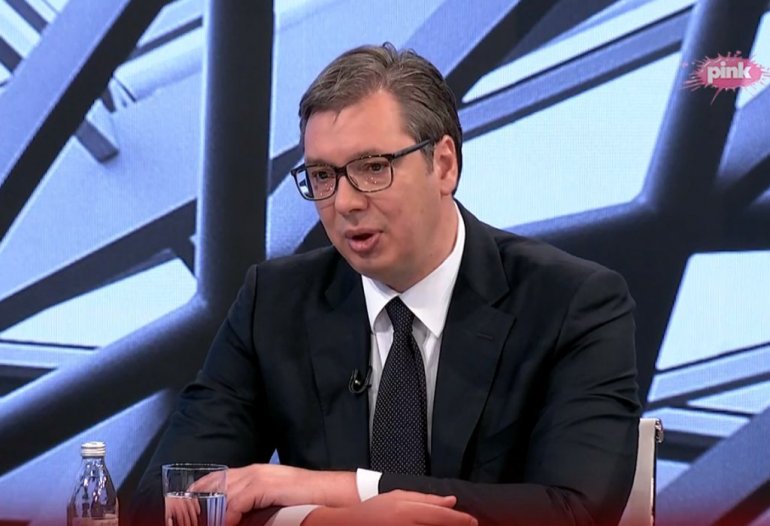 Vučić: Csütörtöktől megszűnik a kijárási tilalom