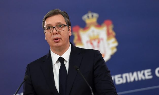 Vučić: Folyatódik a választási kampány