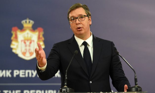 Vučić: Elsőként fogom felvenni a védőoltást