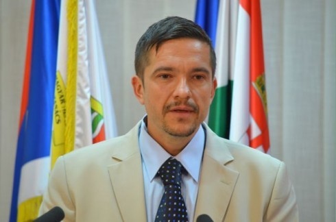 <span class="entry-title-primary">Korhecz: A másként gondolkodók tisztelete</span> <span class="entry-subtitle">Családi Kör (2020. június 4.) - lapszemle</span>