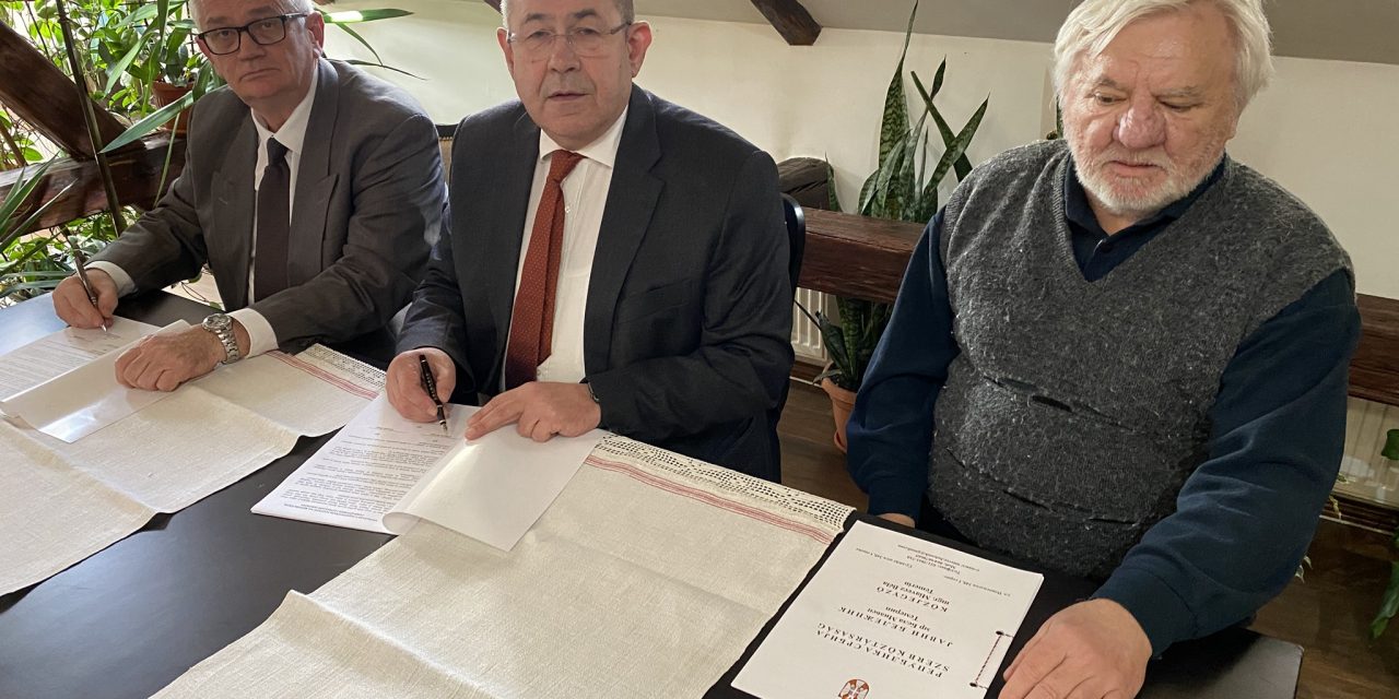 Töppedt is, férges is, de a VMSZ-é