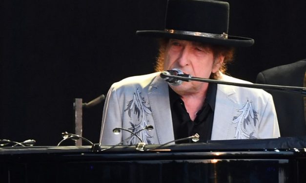 Bob Dylan a legidősebb, akinek új albuma a brit slágerlista élére került