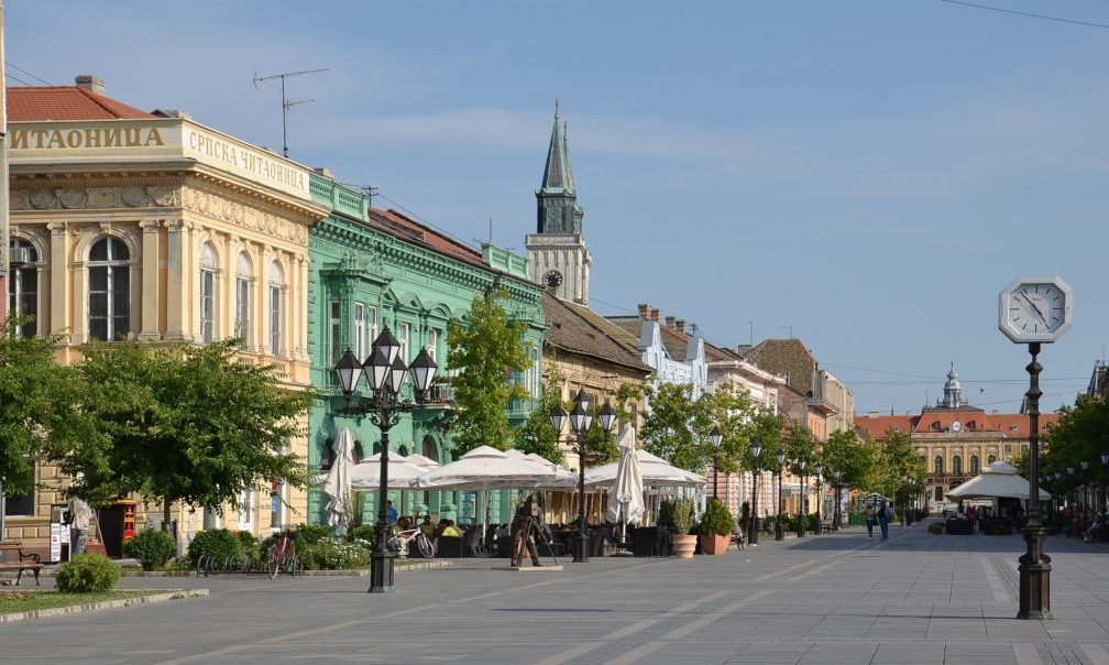 Zomborban a hatalom futószalagon zavarta le a bizottsági üléseket