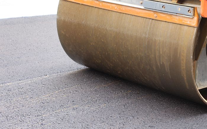 Ezeket az utcákat aszfaltozzák ki 150 millióból Szabadkán