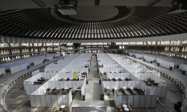 Bezárják a belgrádi vásárcsarnokban lévő Covid-kórházat
