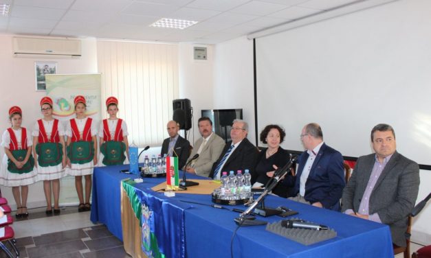 <span class="entry-title-primary">Megújuló energiaforrások a mezőgazdaságban</span> <span class="entry-subtitle">Sikerrel zárul a Határon Átnyúló Agrárgazdasági Fejlesztési Program</span>