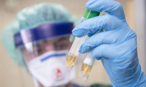 Koronavírus: Kétezer fertőzött, tizenöt halott Szerbiában